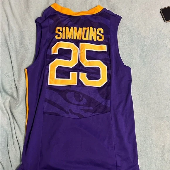 Nike LSU Jersey in Purple and Yellow
Ben Simmons College basketball jersey - Picture 2 of 2